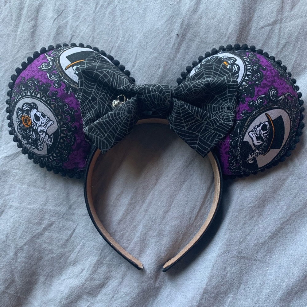 Minnie Mouse Goth Skeleton Skull Headband